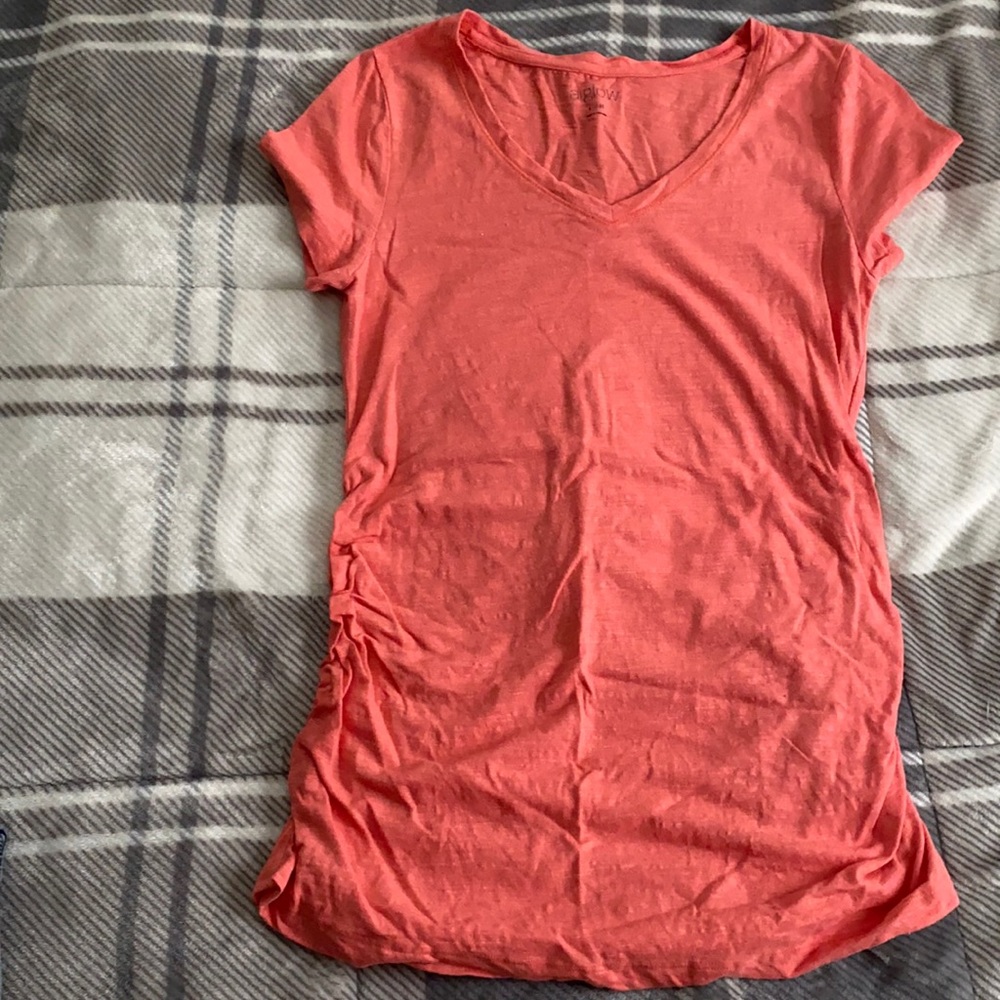 4/$17 Maternity top